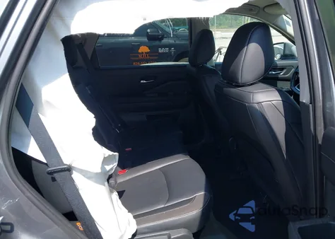 2023 Nissan Pathfinder Sl 4Wd z USA, uszkodzony, nr VIN 5N1DR3CC6PC241466